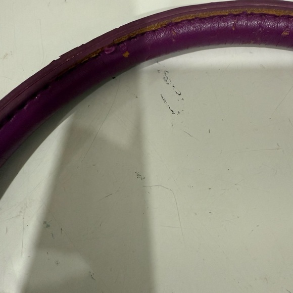 Vera Bradley Heather Purple Paisley Purse Two leather Handles Zip Pockets 2013 - Picture 10 of 13